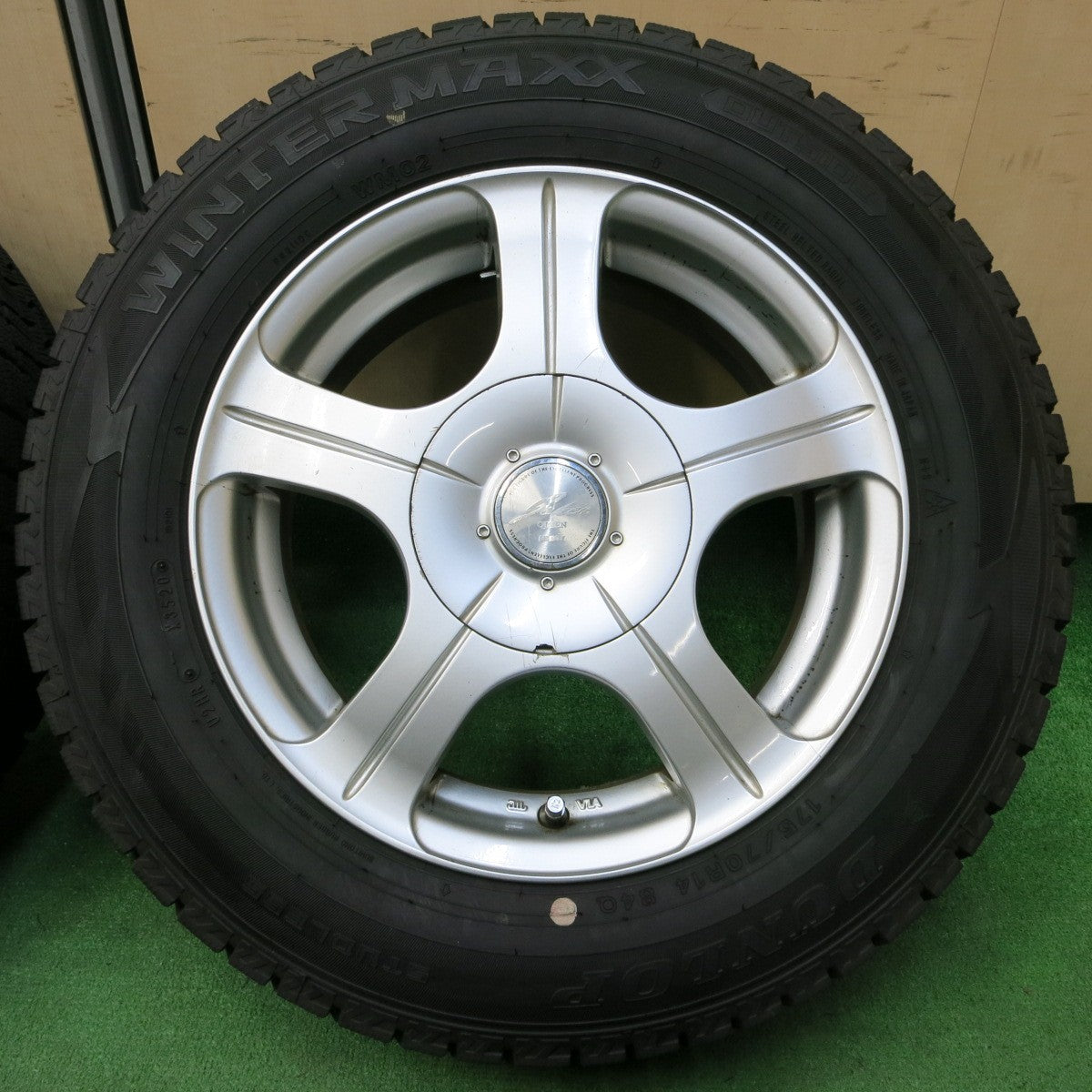 *送料無料* バリ溝！20年！ほぼ10分★スタッドレス 175/70R14 ダンロップ ウインターマックス WM02 JOKER QUEEN weds ジョーカー PCD100/4H 5H マルチ★4052304イス