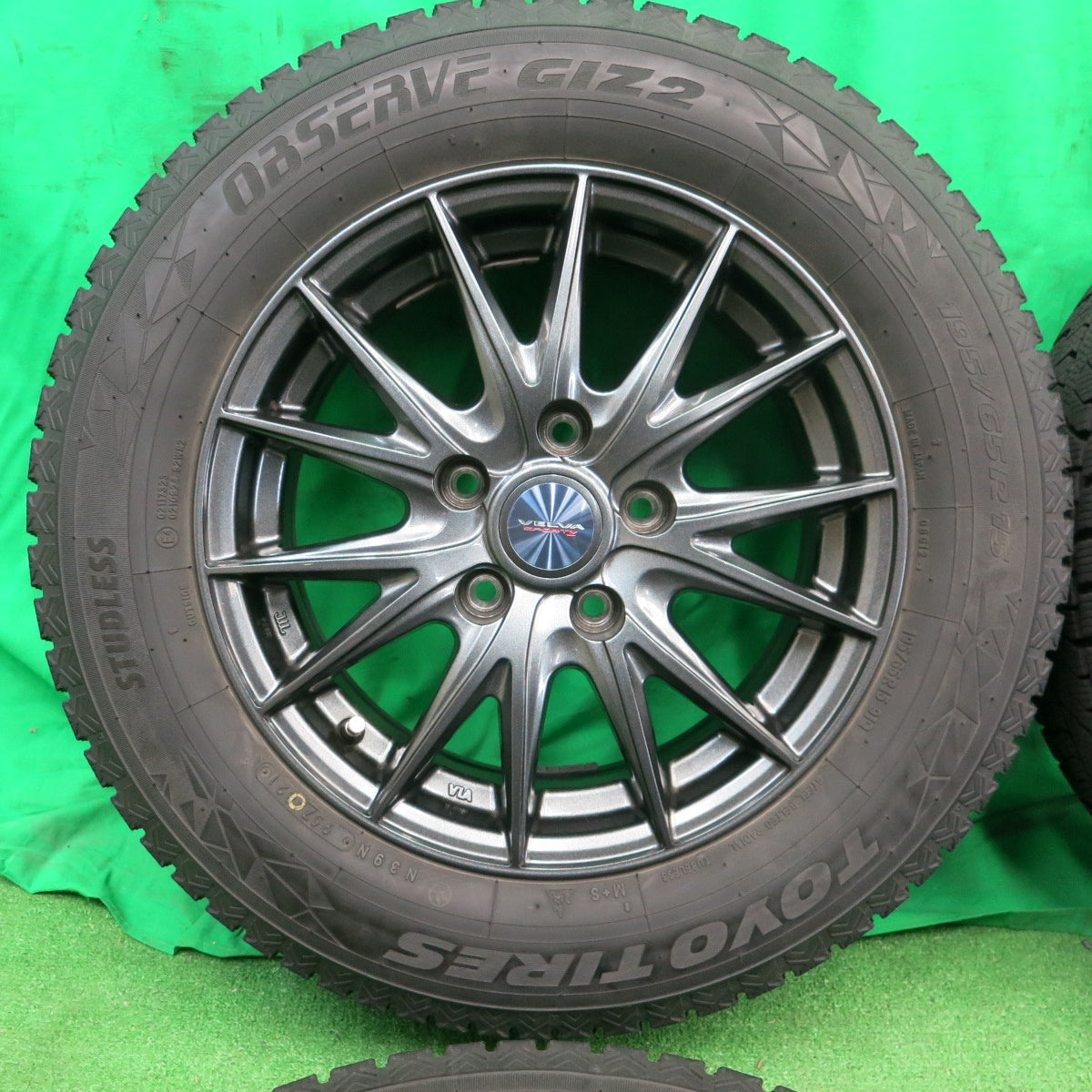 *送料無料* バリ溝！21年！綺麗！9分★スタッドレス 195/65R15 トーヨー オブザーブ GIZ2 VELVA SPORTZ ヴェルヴァ 15インチ PCD114.3/5H★4042906ナス