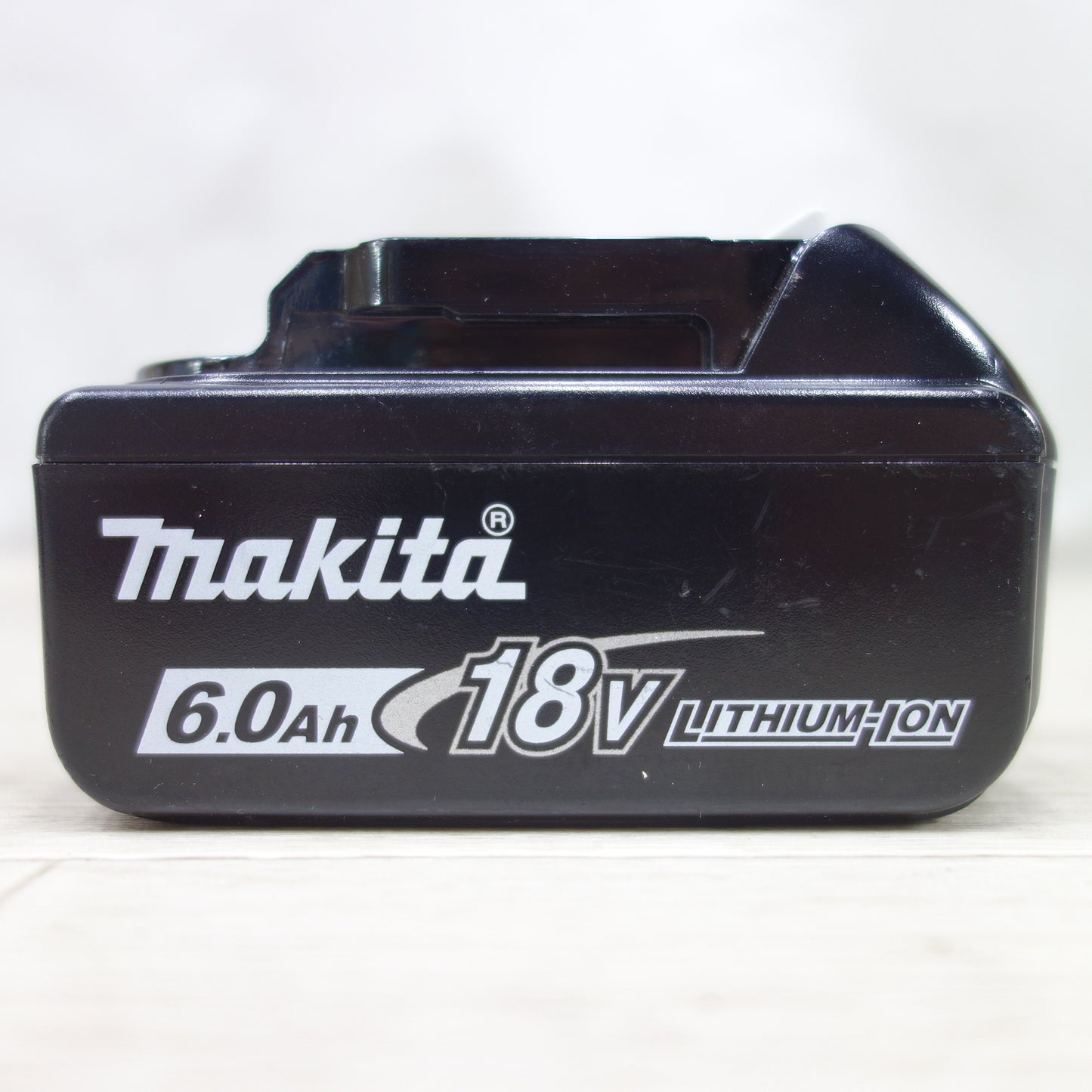 [送料無料] キレイ◆マキタ リチウム イオン バッテリー BL1860B 18V 6.0Ah 電池 バッテリ 充電 Makita◆