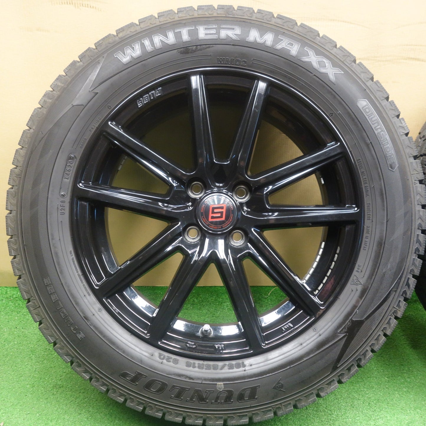 バリ溝！キレイ！9分★スタッドレス 195/65R16 ダンロップ ウインターマックス WM02 SEIN SS ザイン 16インチ PCD100/4H★6040502KTス