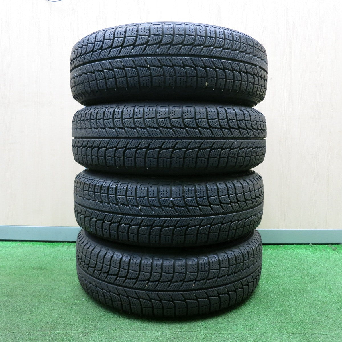 *送料無料* バリ溝！キレイ！8.5分★スタッドレス 185/70R14 ミシュラン X-ICE XI3 GMach 14インチ PCD100/4H★4040301NJノ