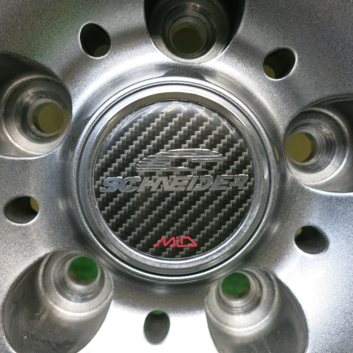 バリ溝！24年！キレイ！9.5分以上★スタッドレス 215/55R17 ブリヂストン ブリザック VRX2 SCHNEIDER MiD シュナイダー 17インチ PCD114.3/5H★6031516HAス