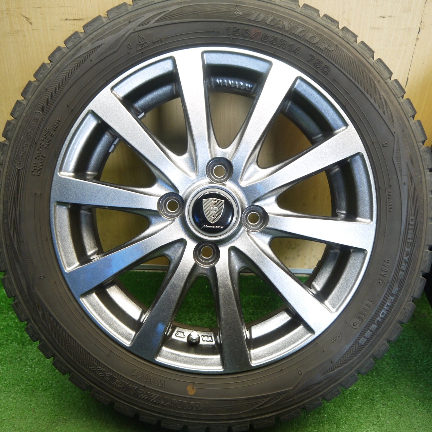 バリ溝！キレイ！9.5分以上◎スタッドレス 155/65R14 ダンロップ ウインターマックス WM01 MANARAY SPORT マナレイ スポーツ 14インチ PCD100/4H◎6070707Hス