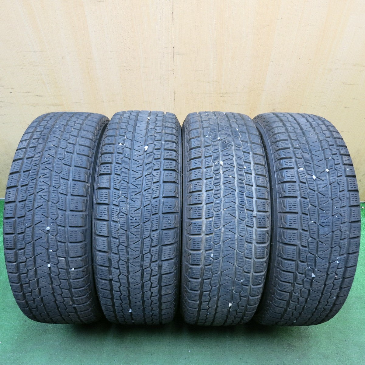 バリ溝！22年！キレイ！9.5分◎フォレスター XV 等 225/60R17 スタッドレス ヨコハマ アイスガード G075 STRANGER ストレンジャー 17インチ PCD100/5H◎6092406HAス