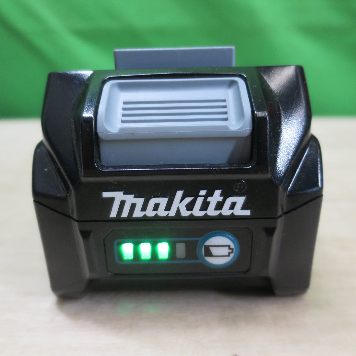 美品！バッテリー2個☆マキタ 充電式 インパクトドライバ TD002G DXAP 電動 工具 充電器 DC40RA コードレス makita 40V 2.5Ah☆