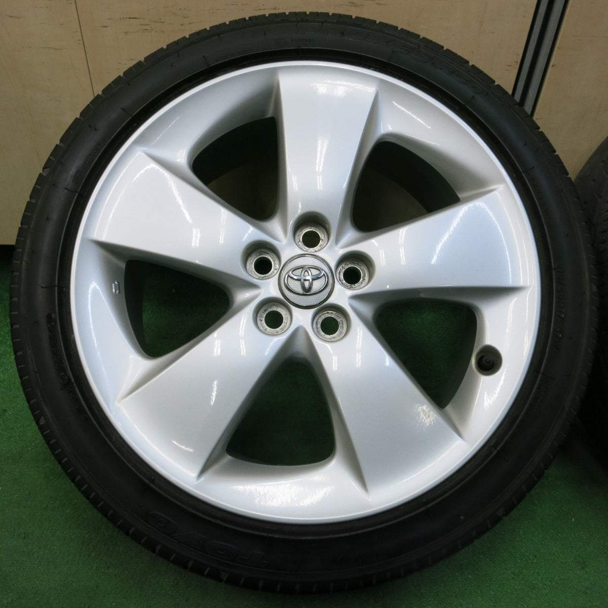 *送料無料* 4本価格★トヨタ 30系 プリウス ツーリング 純正 215/45R17 トーヨー プロクセス R30 17インチ PCD100/5H★4052803イノ