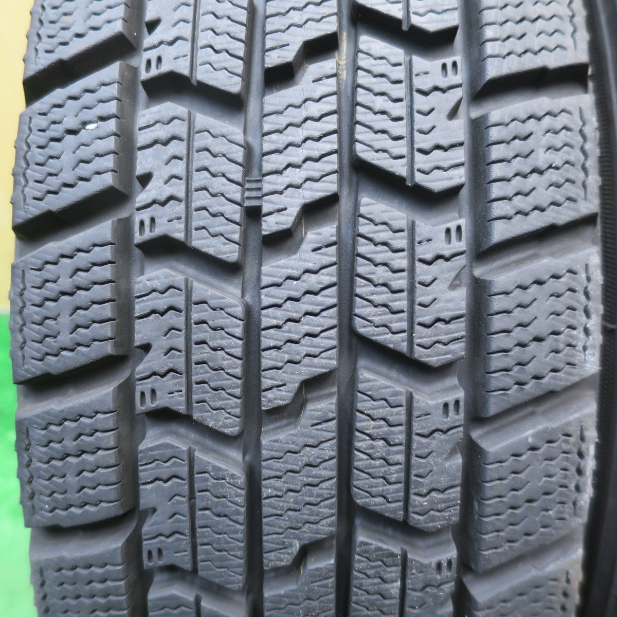 バリ溝！21年！キレイ！9.5分以上★スタッドレス 155/65R14 グッドイヤー アイスナビ7 ravrion RS01 ラブリオン 14インチ PCD100/4H★5120408NJス