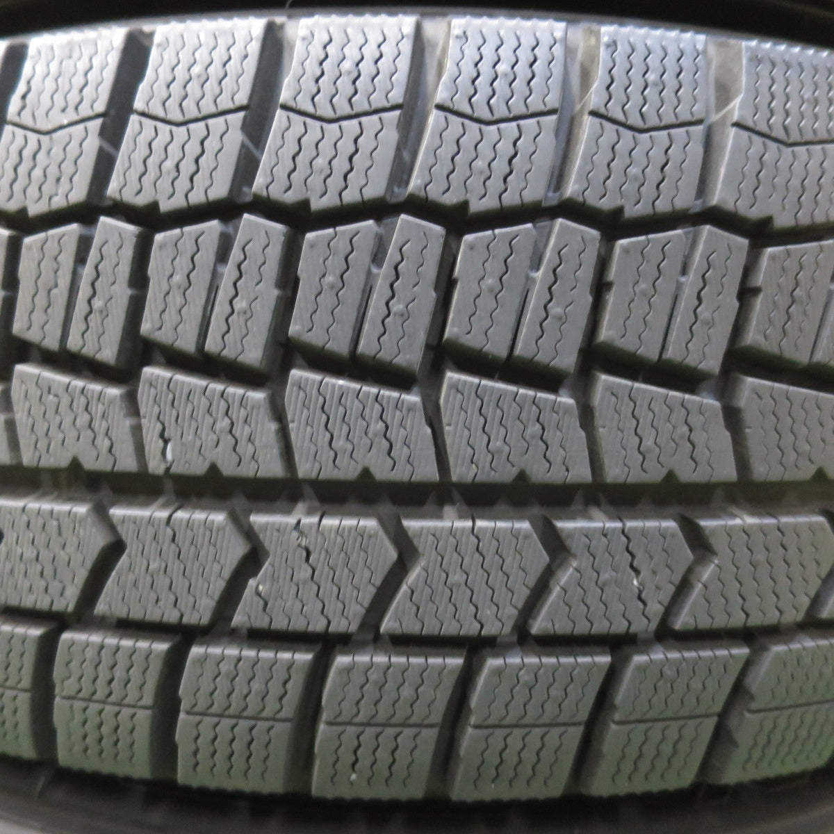バリ溝！キレイ！ほぼ10分★スタッドレス 205/60R16 ダンロップ ウインターマックス WM02 PRD 社外 アルミ 16インチ PCD114.3/5H★5123110イス
