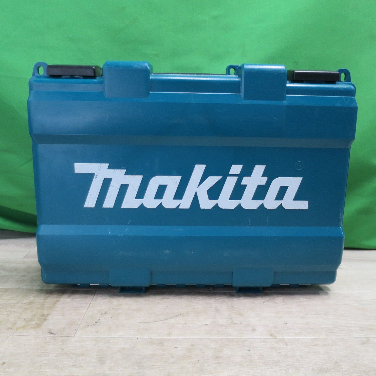 [送料無料] 付属品付き！キレイ☆マキタ 26mm ハンマドリル HR2631F 電動 工具 ハンマードリル makita コード式☆