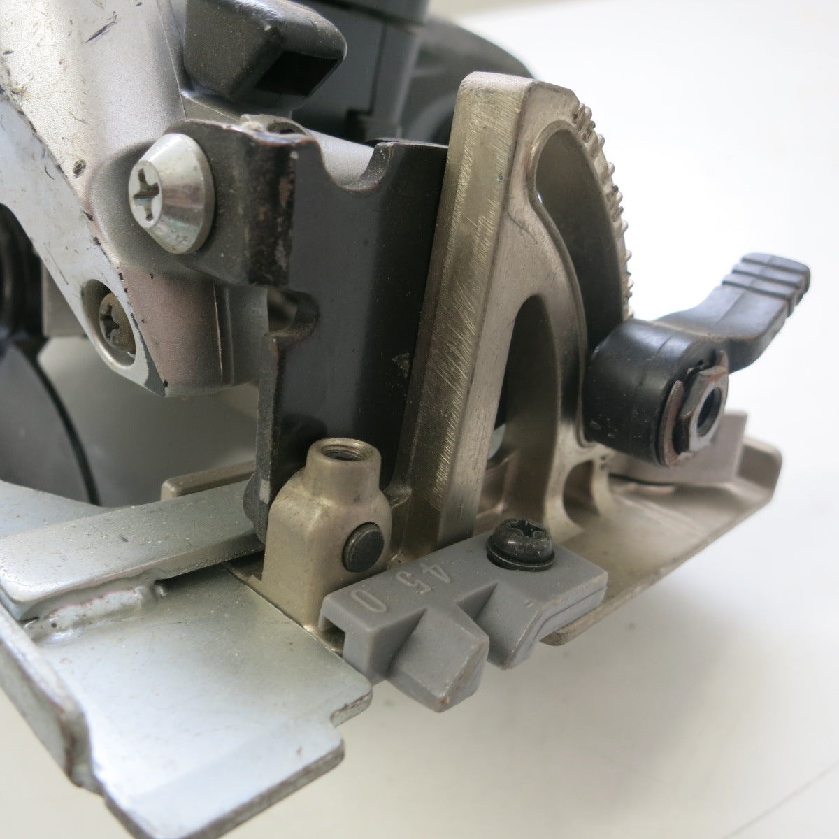 [送料無料] ◆日立工機 125mm コードレス 丸のこ 14.4V C14DSL2 マルノコ 丸鋸 丸ノコ 電動 工具 現状品◆