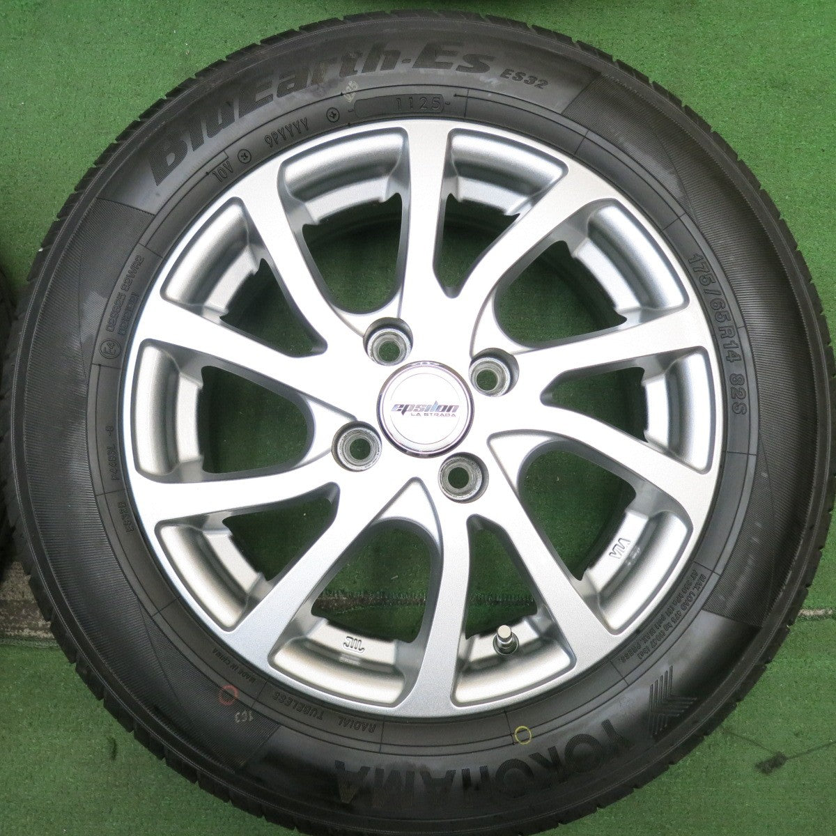 タイヤほぼ未使用！25年！キレイ★175/65R14 ヨコハマ BluEarth-ES ES32 Epsilon LA STRADA 阿部商会 14インチ ブルーアース PCD100/4H★5062809HAノ