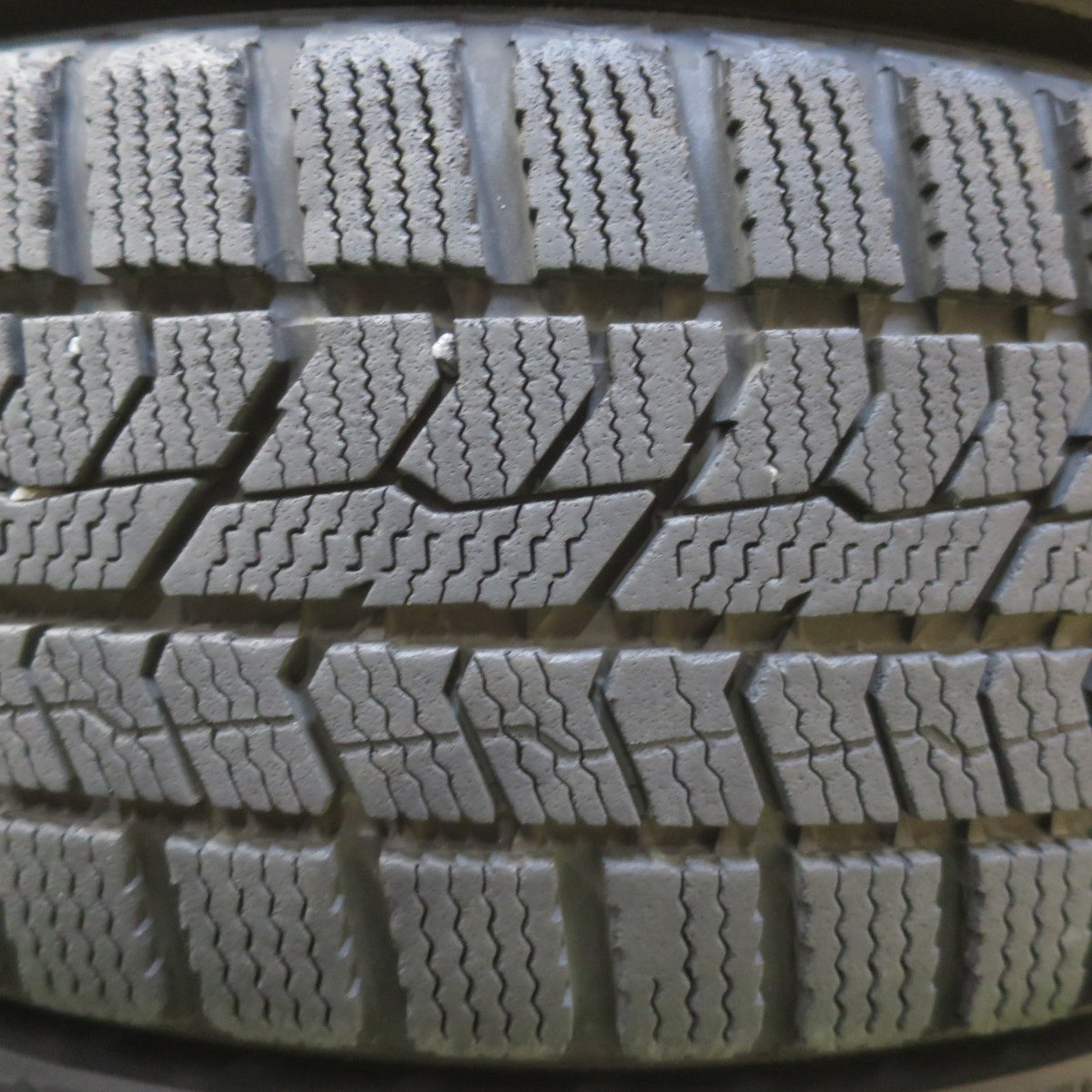 バリ溝！キレイ！9.5分◎スタッドレス 185/65R15 トーヨー オブザーブ GIZ2 NEXTA ネクスタ 15インチ PCD100/4H◎6081216イス