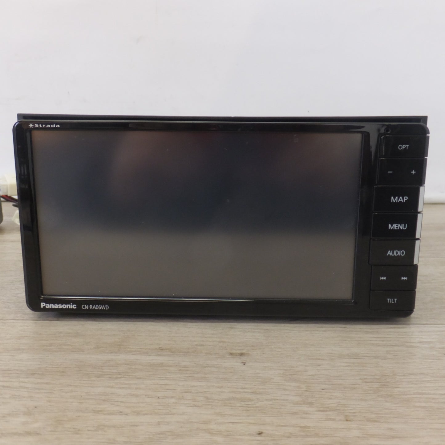 [送料無料] ★パナソニック Panasonic SDカーナビステーション Strada CN-RA06WD(23)★