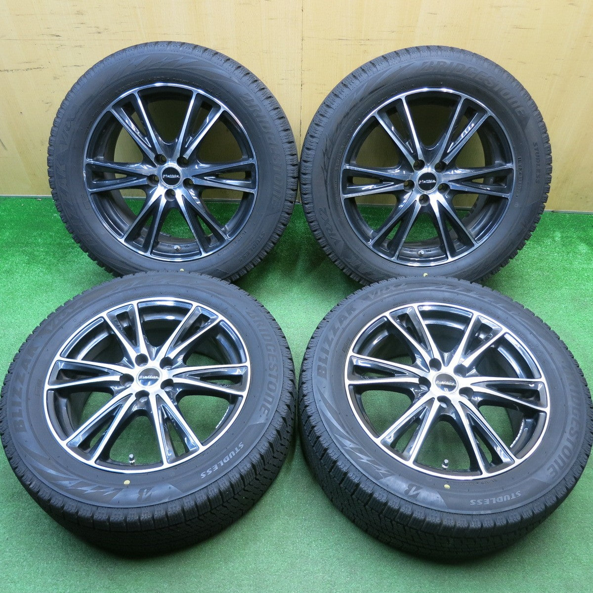 バリ溝！22年！9分★フォレスター XV 等 225/55R17 スタッドレス ブリヂストン ブリザック VRX2 Laffite ラフィット 17インチ PCD100/5H★6011101HAス