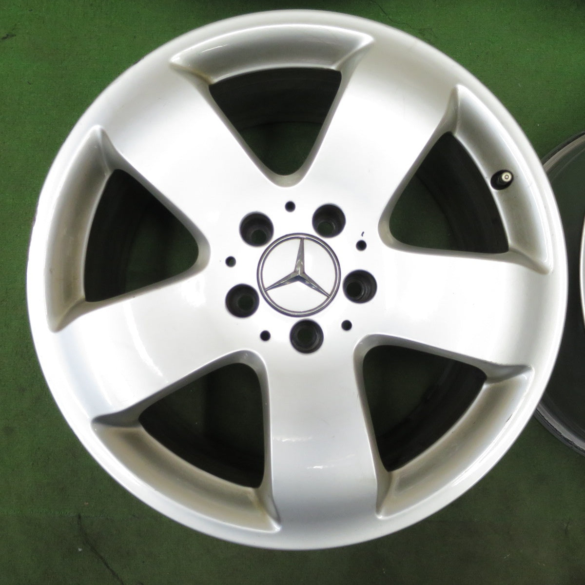 4本価格★ベンツ Eクラス W211 純正 ホイール 17インチ 17×8J PCD112/5H★6062402NGホ