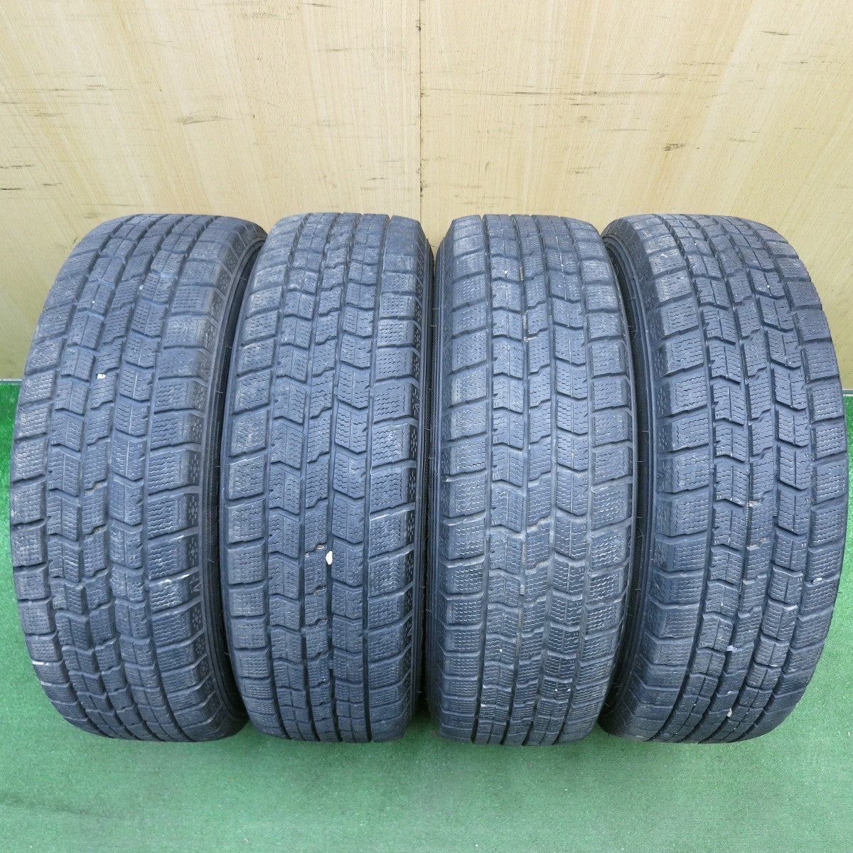 バリ溝！23年！キレイ！9.5分★スタッドレス 175/65R15 グッドイヤー アイスナビ7 Humanline HS-08 ヒューマンライン 15インチ PCD100/4H★6041807HAス