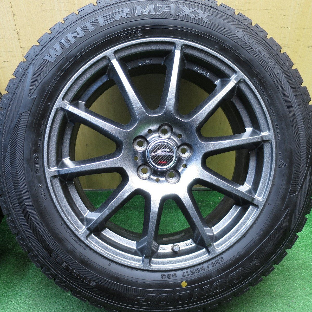 バリ溝！キレイ！9.5分★フォレスター XV 等 225/60R17 スタッドレス ダンロップ ウインターマックス WM02 SCHNEIDER シュナイダー 17インチ PCD100/5H★5030702Hス