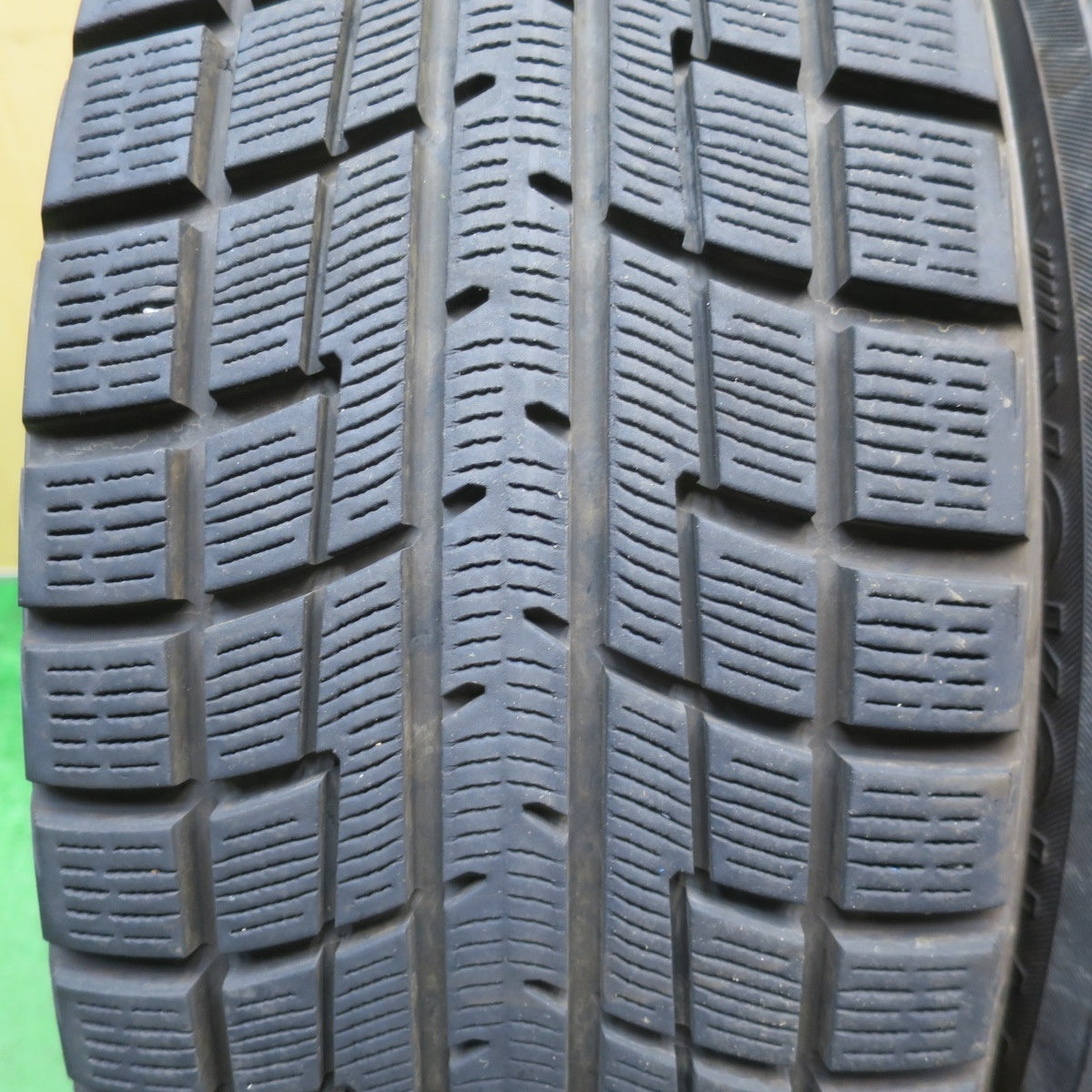 バリ溝！23年！キレイ！9分★スタッドレス 205/60R16 ヨコハマ アイスガード iG52C NIRVANA NV ニルバーナ ニルヴァーナ 16インチ PCD114.3/5H★6050808NJス