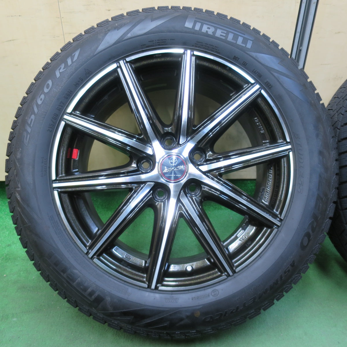 [送料無料] バリ溝！22年！キレイ！9.5分★スタッドレス 215/60R17 ピレリ アイスゼロ アシンメトリコ SMACK ENKEI 17インチ スマック エンケイ PCD114.3/5H★5012715イス