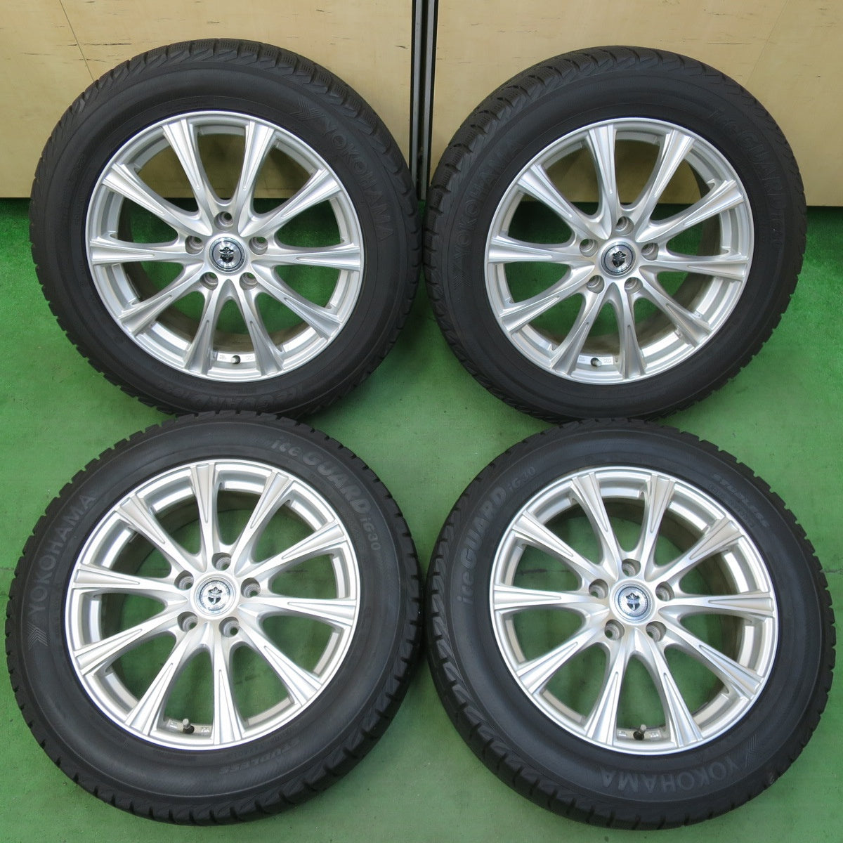 4本価格★スタッドレス 225/55R17 ヨコハマ アイスガード iG30 JOKER ジョーカー 17インチ PCD114.3/5H★5051013イス