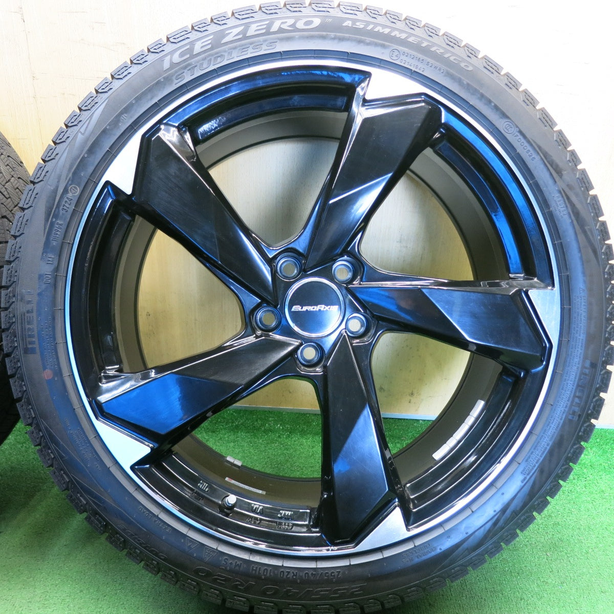 ほぼ未使用！24年！キレイ◎アウディ 等 EUROAXIS CROSS Edge 255/40R20 スタッドレス ピレリ アイスゼロ アシンメトリコ ユーロアクシス クロスエッジ 20インチ PCD112/5H◎6081404HAス