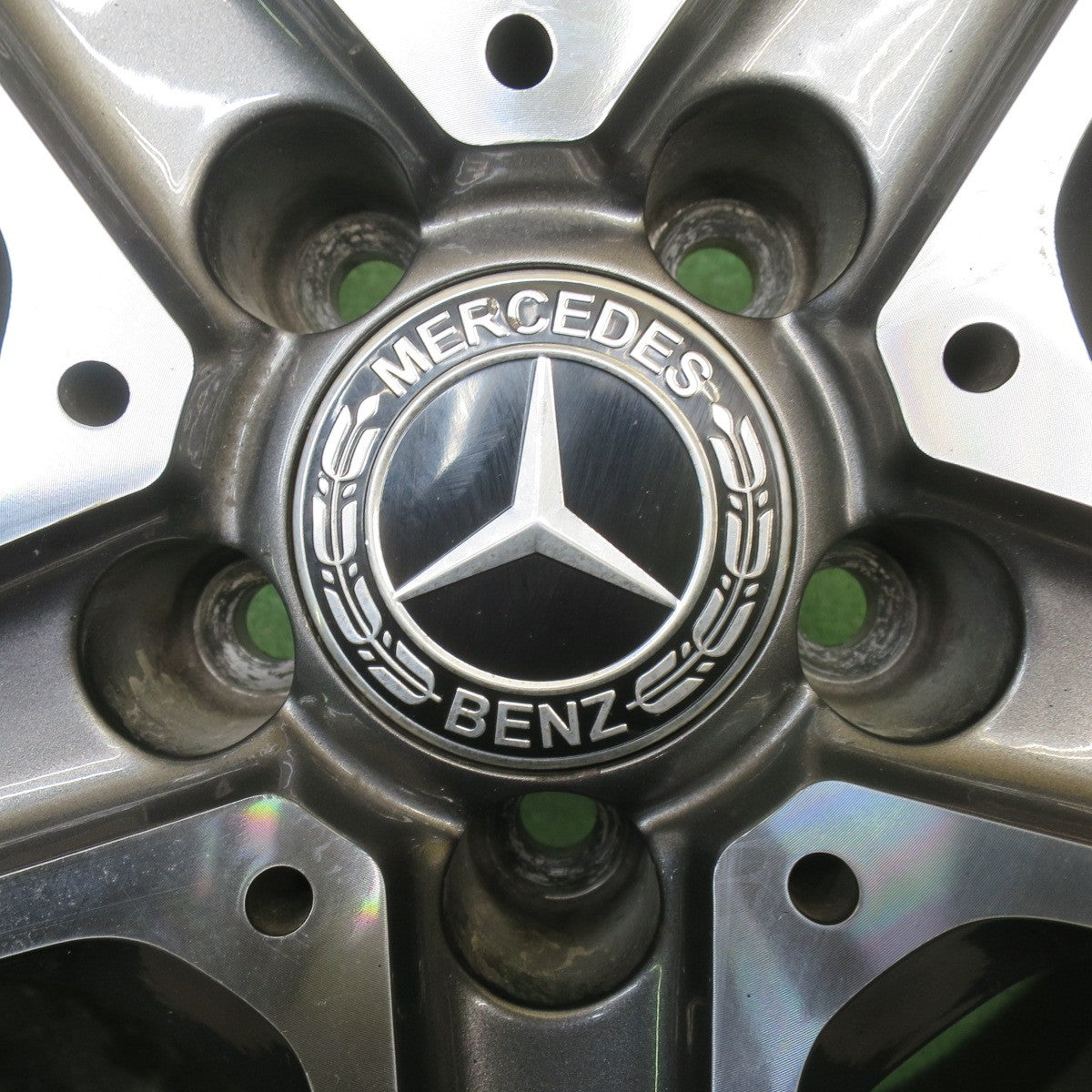 バリ溝！9分★ベンツ 等 AMG タイプ 社外 225/45R18 スタッドレス トライアングル SNOW LION 18インチ PCD112/5H★6021301NJス