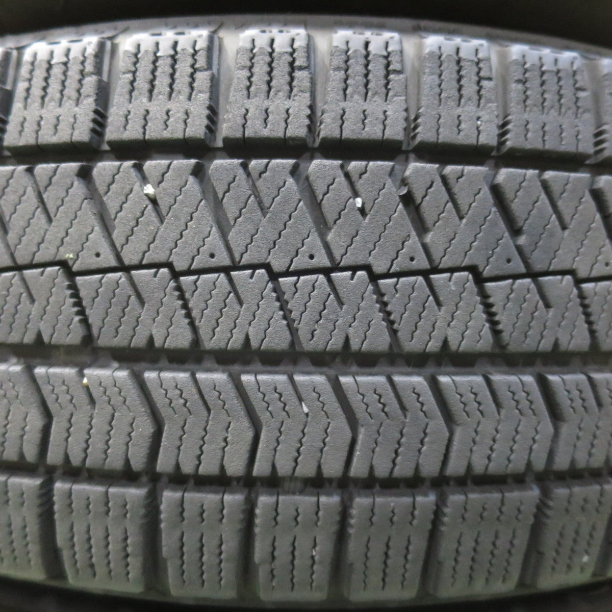 キレイ！22年★プリウス 等 195/65R15 スタッドレス ブリヂストン ブリザック VRX2 Fang ファング 15インチ PCD100/5H★5123010イス