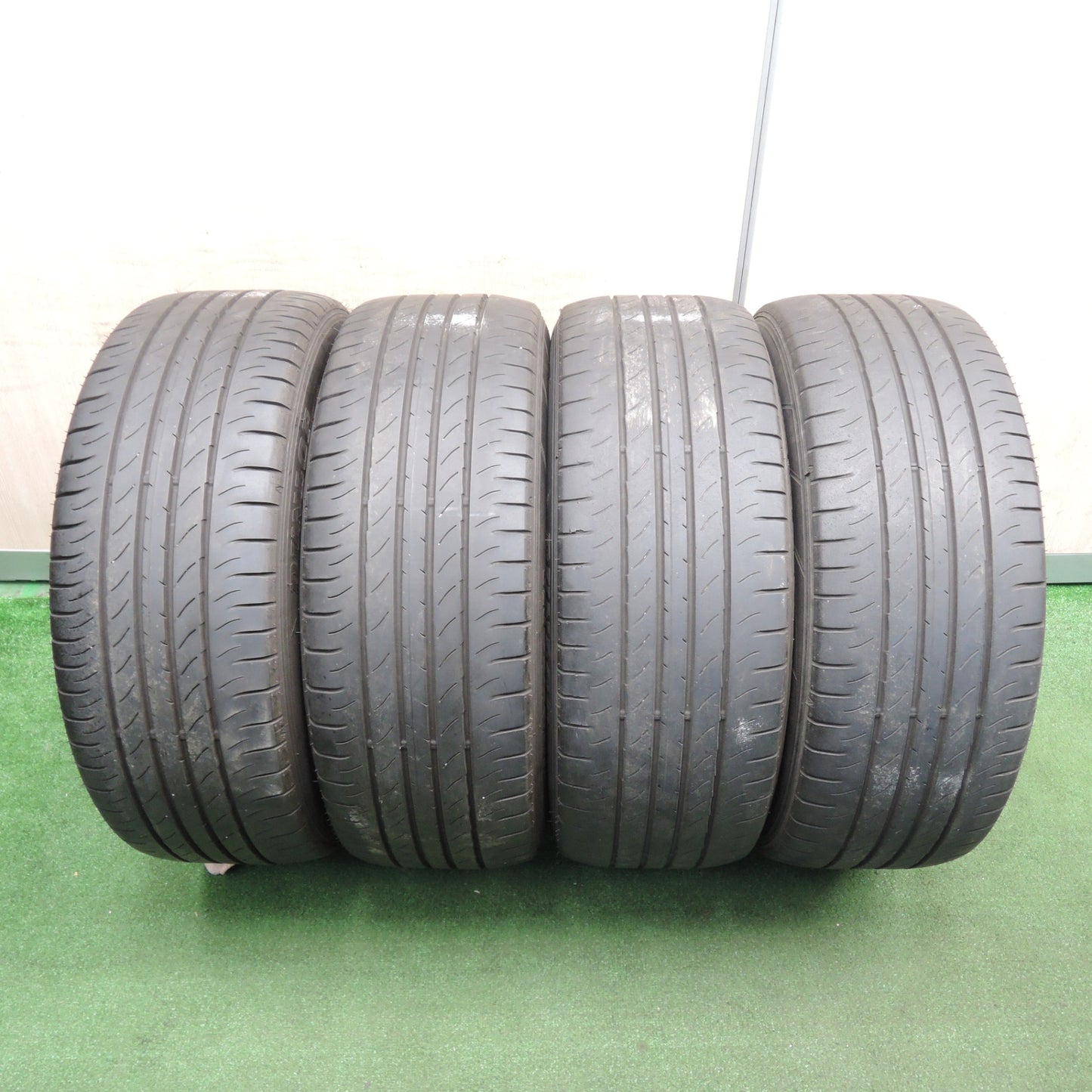 *送料無料* バリ溝！20年！キレイ！8.5分★スバル WRX レガシィ 等 純正 225/50R18 ダンロップ SPスポーツマックス 050 PCD114.3/5H★4031801TNノ