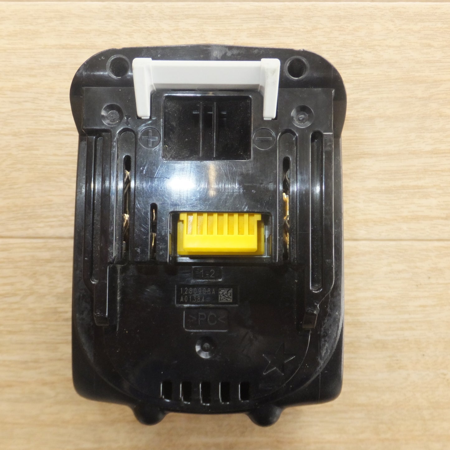 [送料無料] ★マキタ makita Li-ion バッテリ BL1430　DC14.4V 3.0Ah 44Wh★