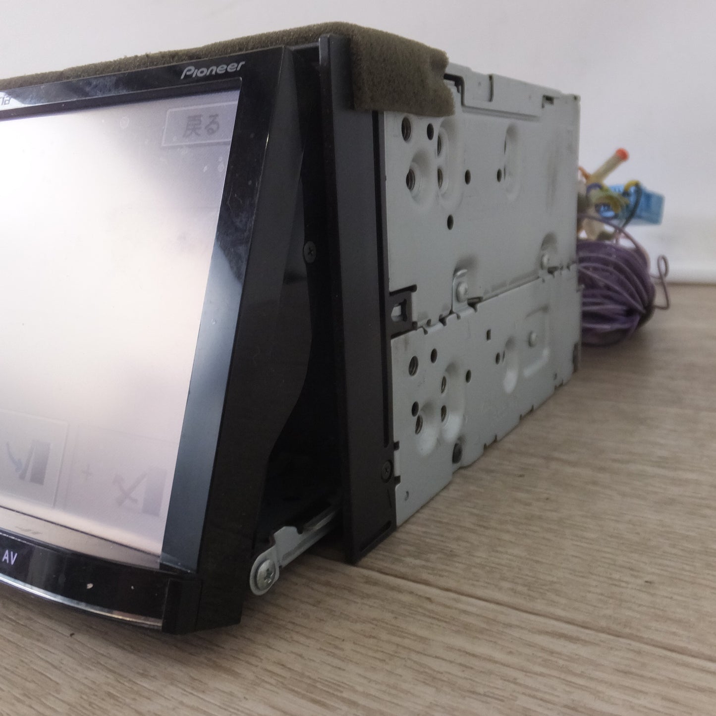 [送料無料] 現状品★カロッツェリア carrozzeria カーナビ 楽ナビ 2Dメインユニットタイプ AVIC-MRZ03-2(41)★