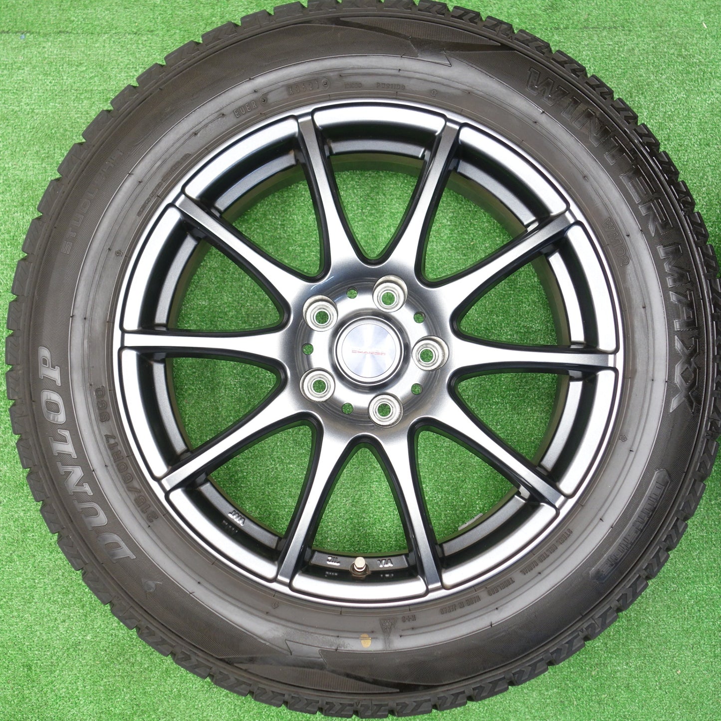 バリ溝！21年！キレイ！9.5分★スタッドレス 215/60R17 ダンロップ ウインターマックス WM02 VELVA CHARGE ヴェルヴァ 17インチ PCD114.3/5H★5121104KTス