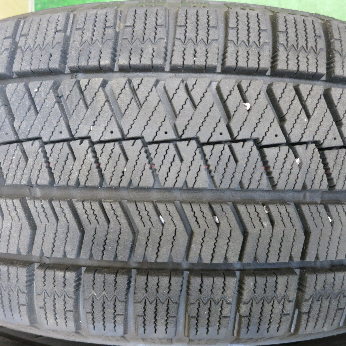 バリ溝！22年！キレイ！9.5分★スタッドレス 215/60R16 ブリヂストン ブリザック VRX2 BALMINUM DS-M バルミナ 16インチ PCD114.3/5H★6041110HAス