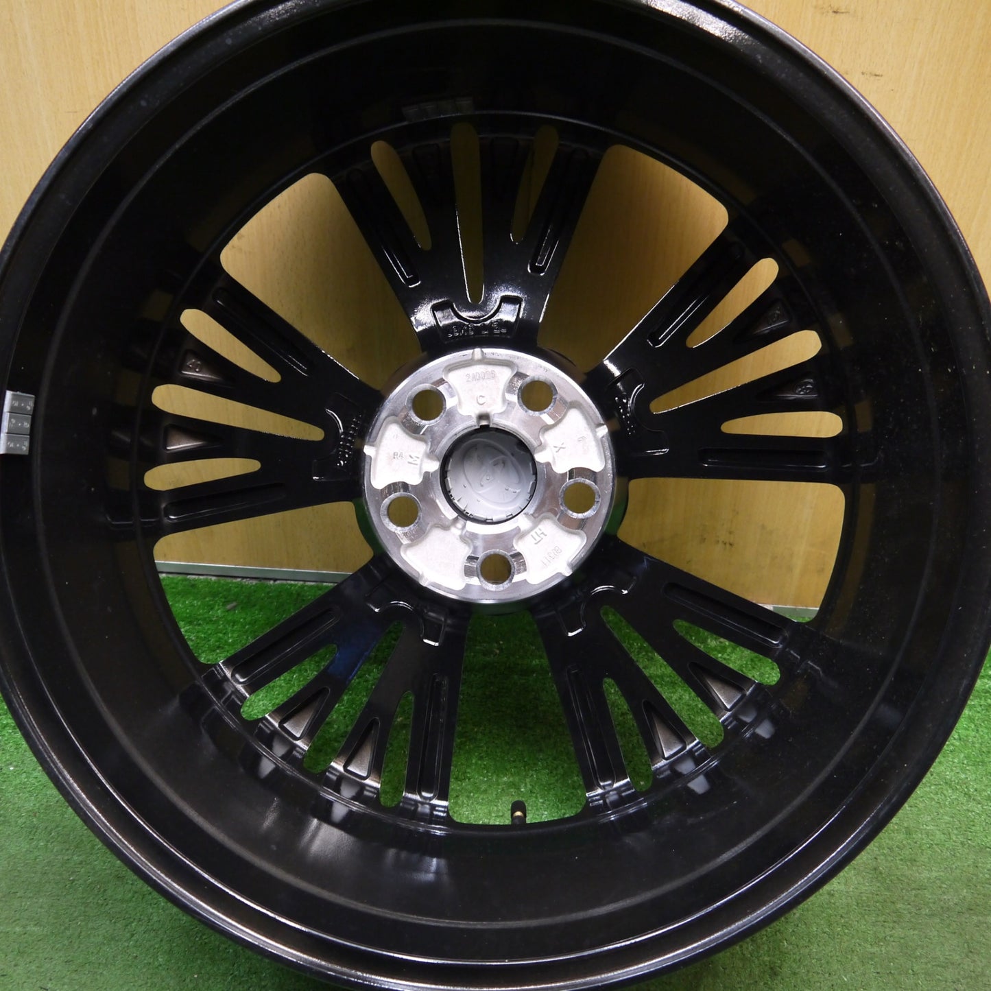 新車外し！1本★トヨタ 60系 プリウス 純正 ホイール 19インチ 19×6.5J PCD114.3/5H★5081212Hホ