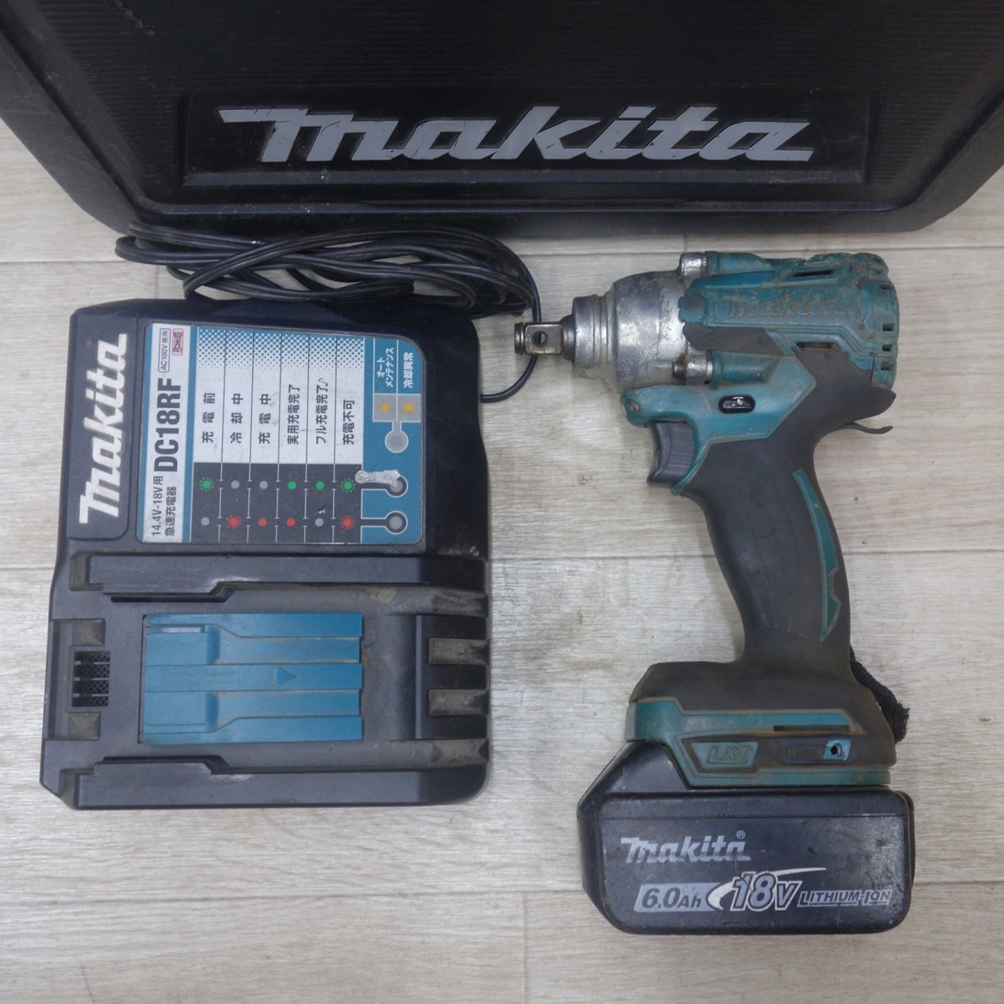 [送料無料] ◆マキタ 充電式 インパクトレンチ TW285D 18V バッテリー 充電器付き BL1860B DC18RF 電動 工具◆