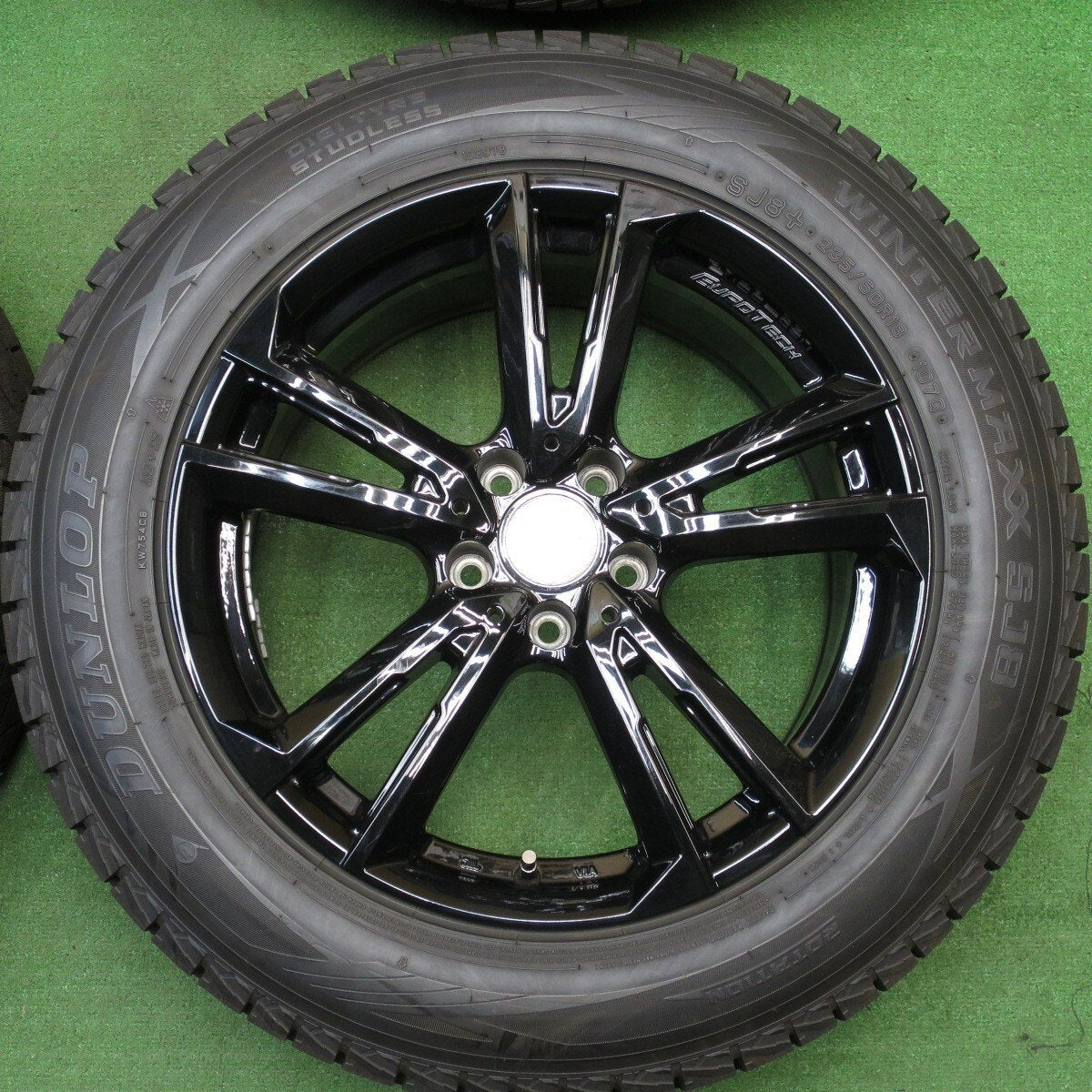 タイヤほぼ未使用！21年！キレイ★アウディ Q5 等 EUROTECH GAYA SOLI 235/60R18 スタッドレス ダンロップ ウインターマックス SJ8 ユーロテック ガヤ ソリ PCD112/5H★5040101KKス