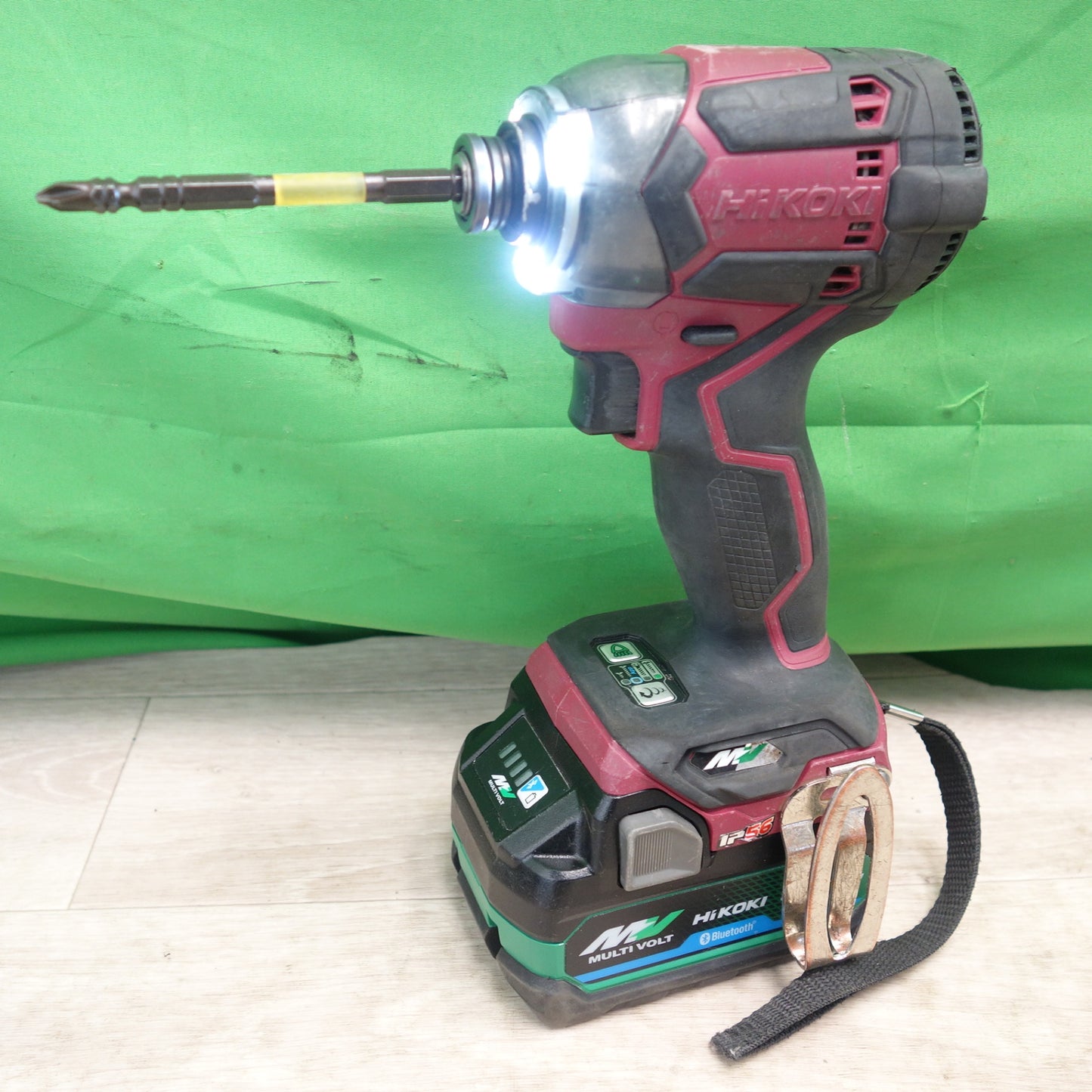 [送料無料] バッテリー2個＆付属品付☆HiKOKI ハイコーキ コードレス インパクトドライバ WH36DC 電動 工具 充電器☆