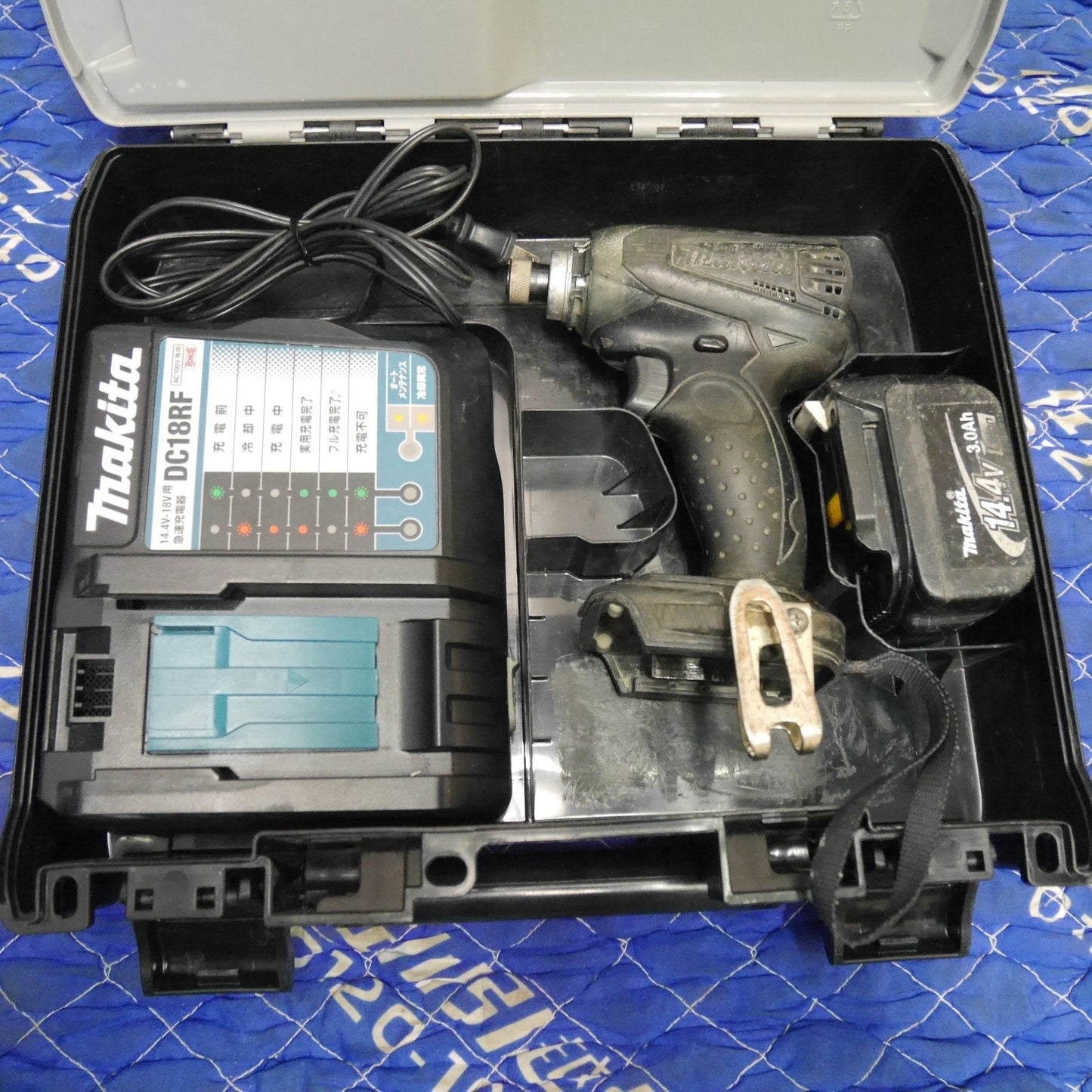 [送料無料] ☆マキタ 充電式 インパクトドライバ TD133D 電動 工具 14.4V コードレス makita☆