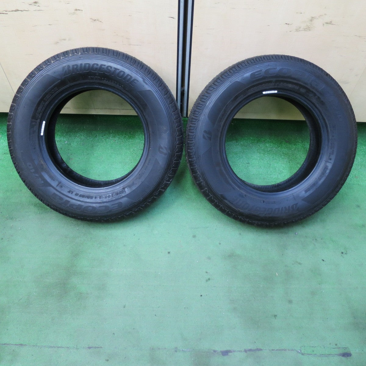 未使用！22年！2本★155/80R12 88/87N ブリヂストン エコピア R710 タイヤ 12インチ 商用 バン 小型 トラック 等★5062603イノタ
