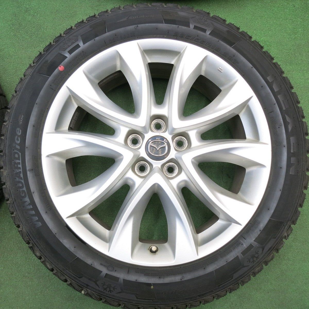 バリ溝！24年！キレイ！9.5分★マツダ CX-5 純正 225/55R19 スタッドレス ネクセン ウィンガード アイス SUV 19インチ CX5 PCD114.3/5H★6031506HAス