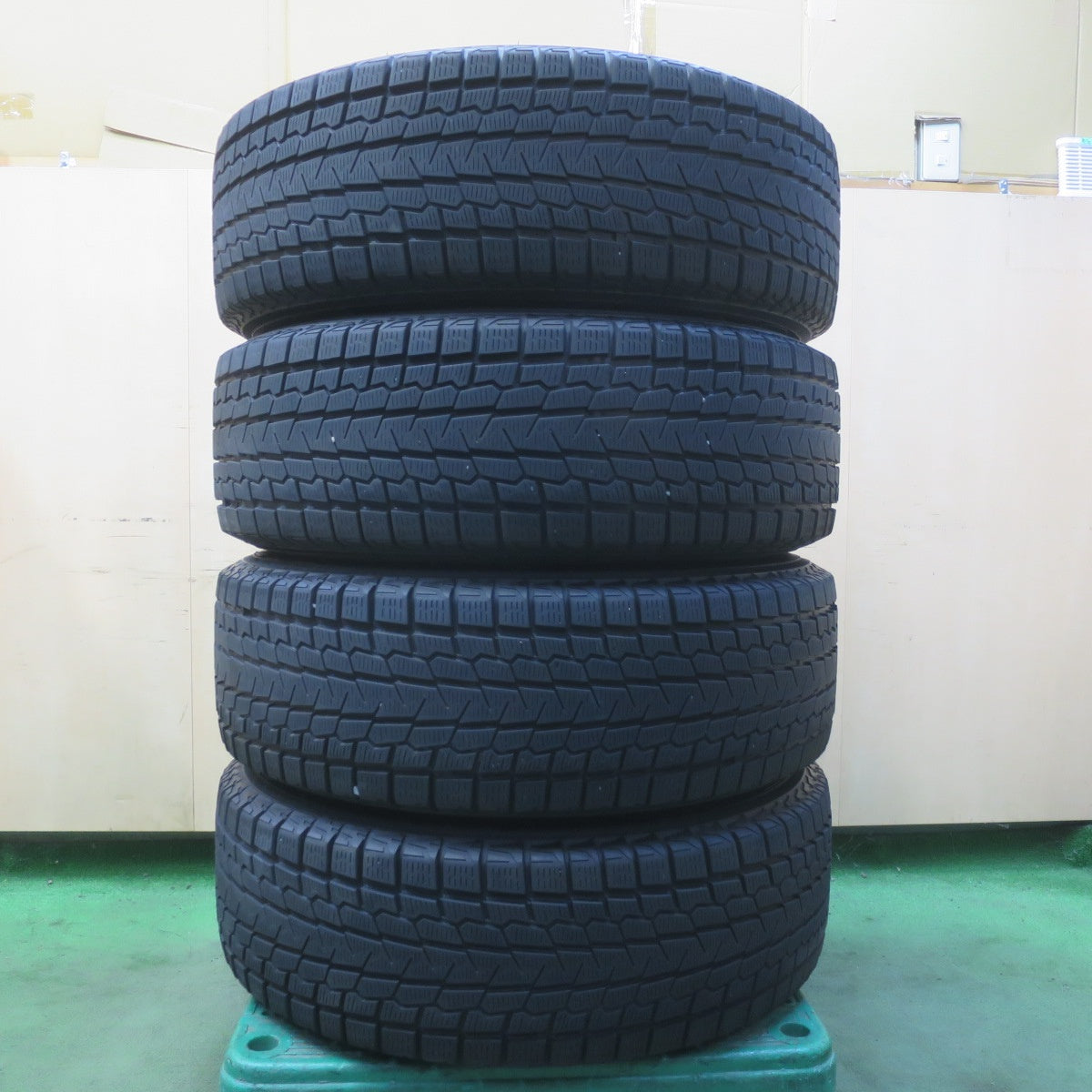 キレイ◎スタッドレス 225/65R17 ヨコハマ アイスガード G075 D.O.S. DOS 17インチ PCD114.3/5H◎6072301イス