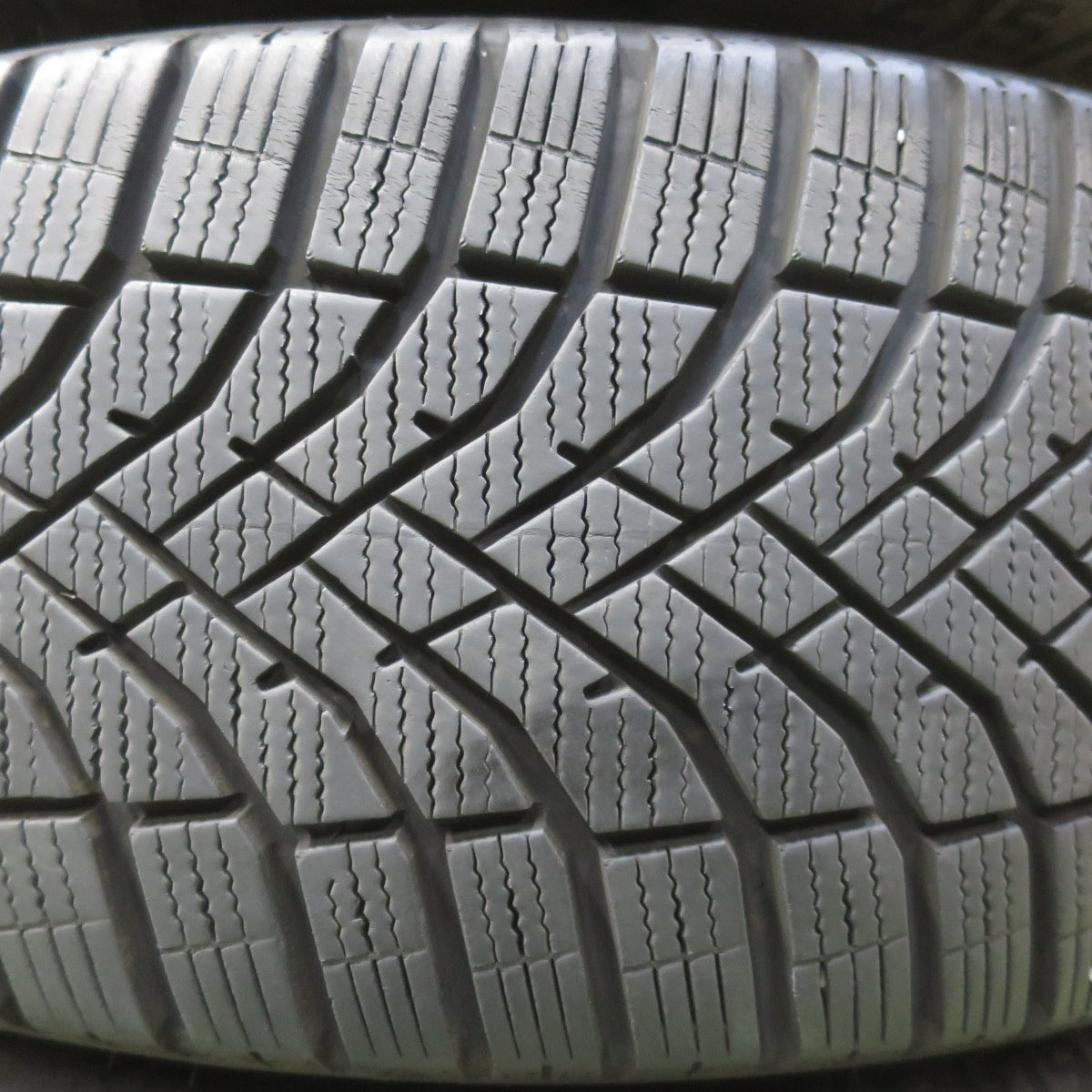 キレイ！25年◎215/60R17 ダンロップ SYNCHRO WEATHER オールシーズン VELVA SPORT Z ヴェルヴァ 17インチ PCD114.3/5H◎6090408イス