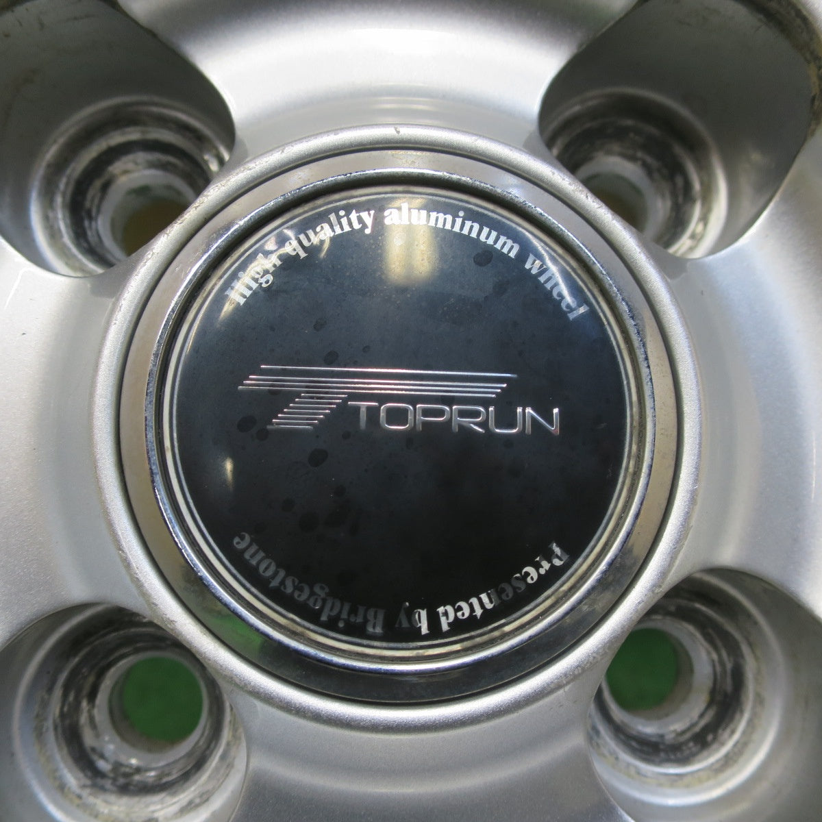 バリ溝！21年！9.5分★スタッドレス 175/65R15 ヨコハマ アイスガード iG60 TOPRUN トップラン 15インチ PCD100/4H★5100709イス