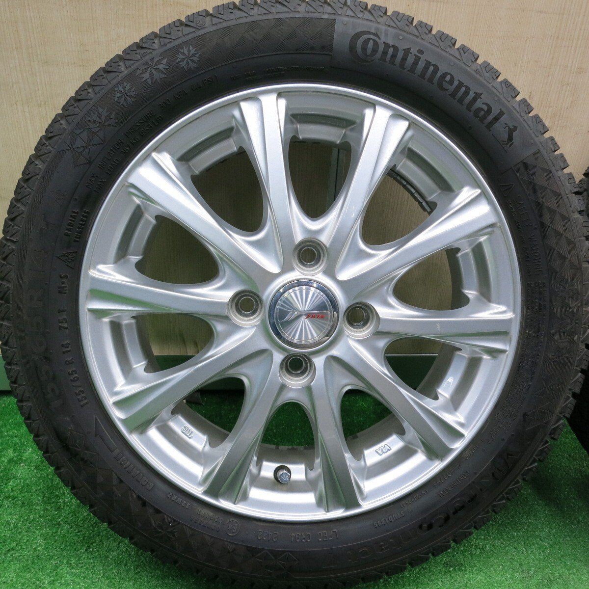 バリ溝！22年！キレイ！8.5分★スタッドレス 155/65R14 コンチネンタル バイキングコンタクト7 JOKER ジョーカー 14インチ PCD100/4H★4112902HAス