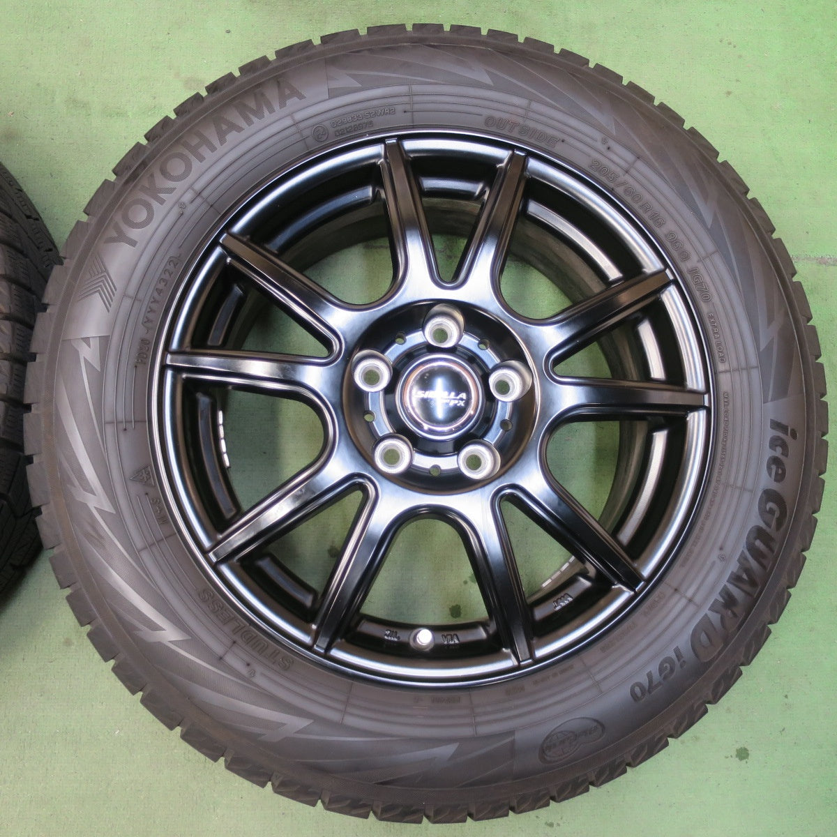 バリ溝！22年！キレイ！9.5分★スタッドレス 205/60R16 ヨコハマ アイスガード iG70 SIBILLA NEXT PX シビラ ネクスト 16インチ PCD114.3/5H★6033007イス
