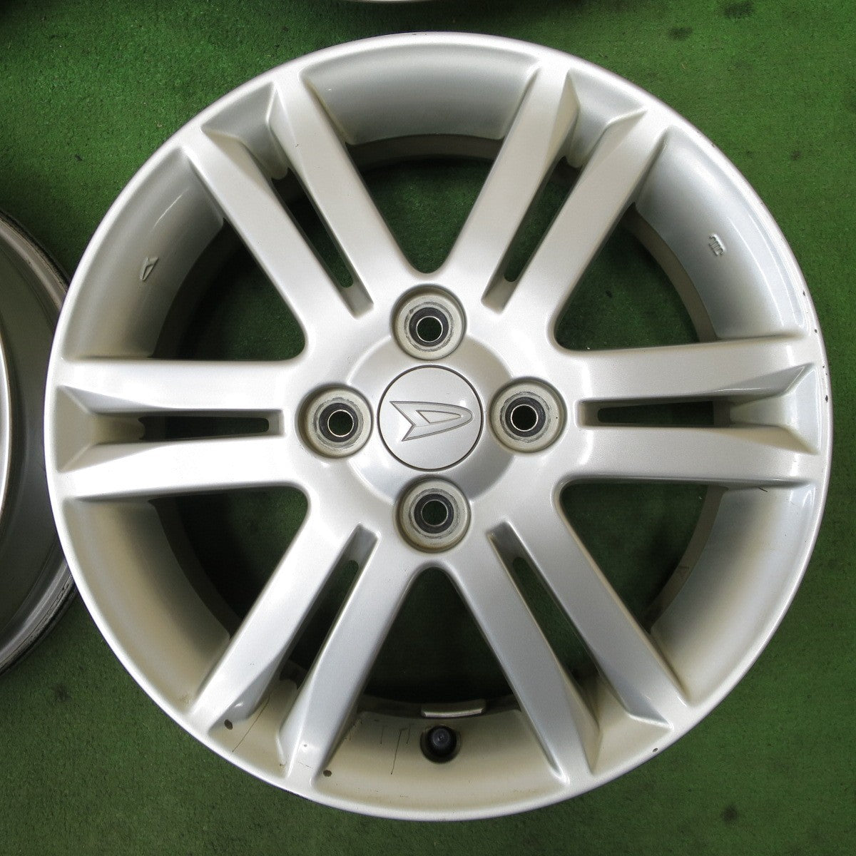 4本価格★ダイハツ タント ムーヴ 等 純正 ホイール 15インチ 15×4.5J PCD100/4H★6051001NGホ