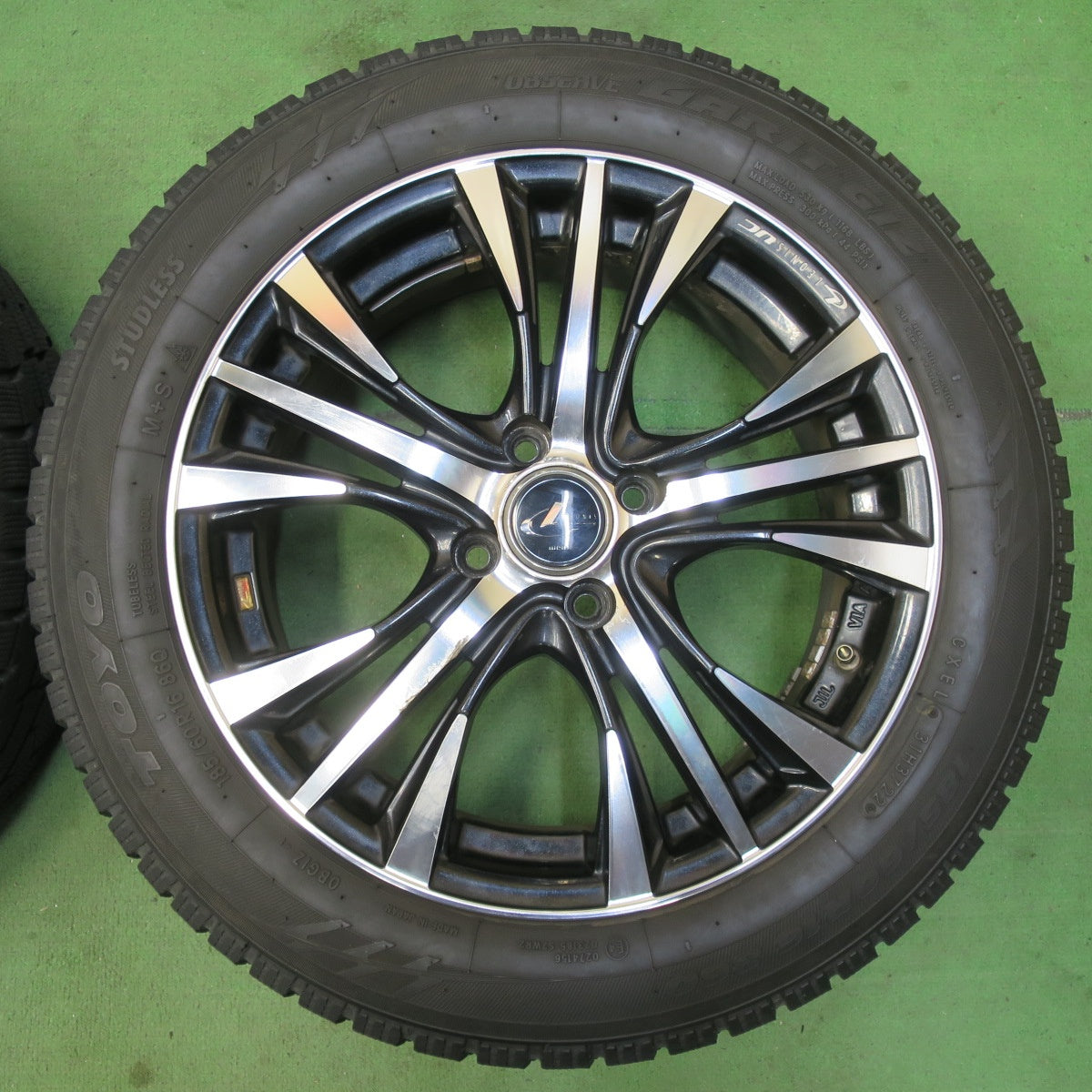 バリ溝！22年！9.5分★LEONIS UC 185/60R16 スタッドレス トーヨー オブザーブ ガリット GIZ 16インチ レオニス PCD100/4H★5040909イス
