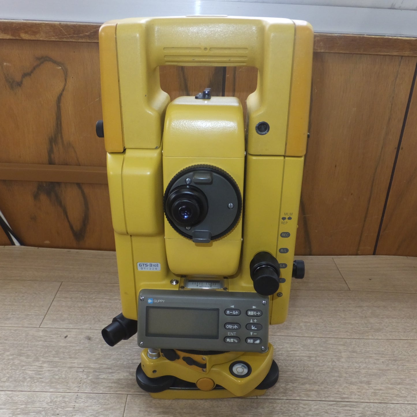 [送料無料] 現状品★トプコン TOPCON エレクトロニックトータルステーション グッピー GTS-310II　ELECTRONIC TOTAL STATION　バッテリー 4個★