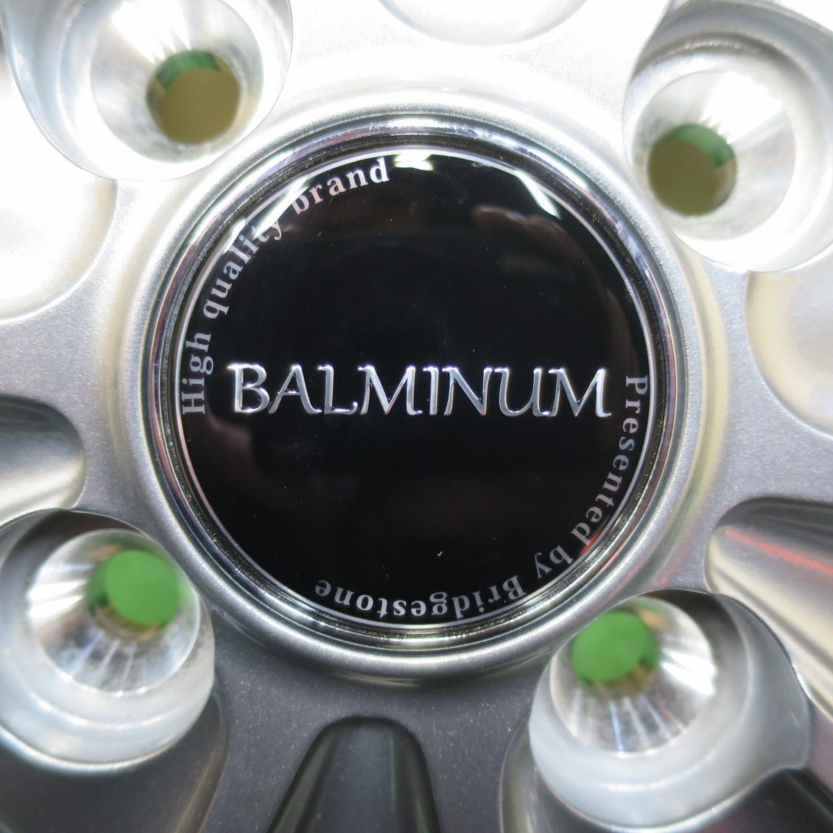 [送料無料] 未使用！24年★スタッドレス 155/65R14 ブリヂストン ブリザック VRX3 BALMINUM バルミナ 14インチ PCD100/4H★4122702イス