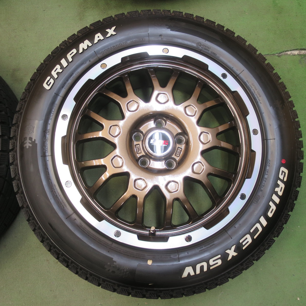 ほぼ未使用！24年！キレイ◎LEHRMEISTER GEAR LMG MS-9W 235/60R18 スタッドレス グリップマックス GRIP ICE X SUV レアマイスター 18インチ PCD114.3/5H◎6093009イス