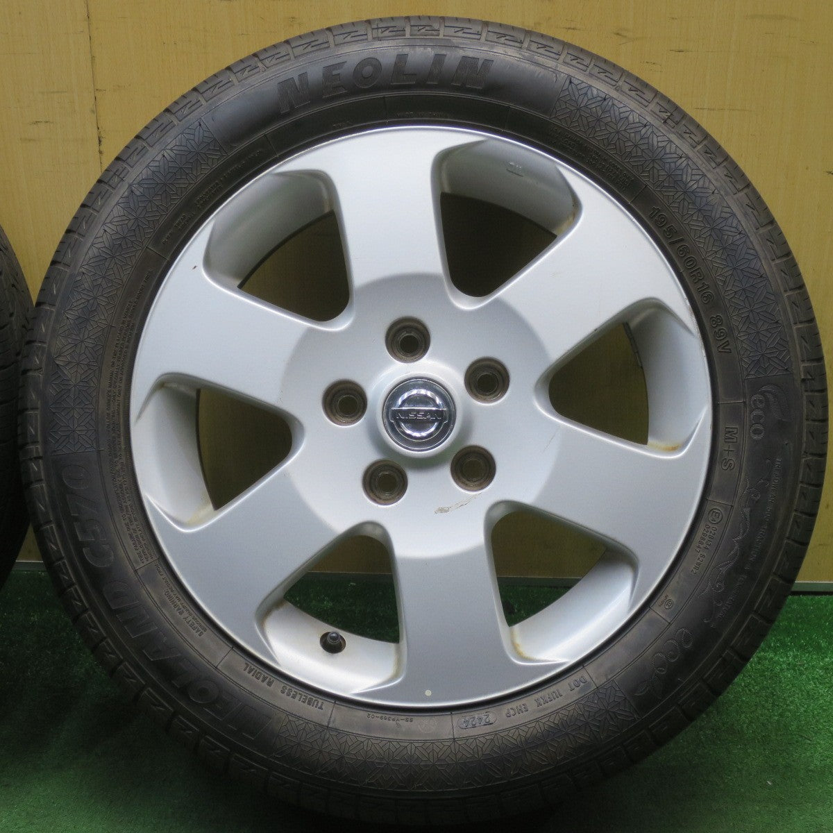 超バリ溝！24年！ほぼ10分★日産 C25 セレナ 純正 195/60R16 ネオリン NEOLAND C570 16インチ PCD114.3/5H★6052902NJノ